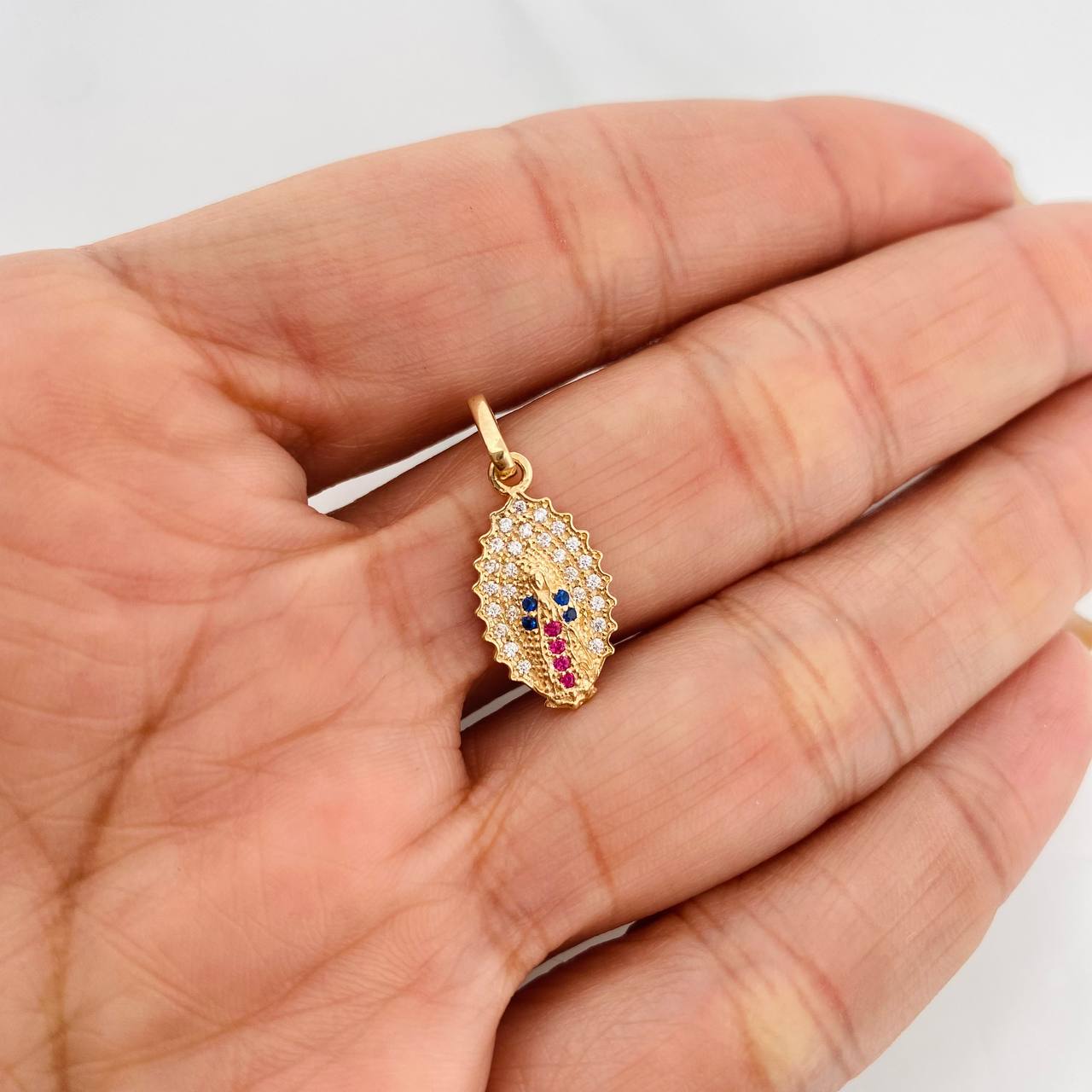 Pendant Virgin of Guadalupe 1.35g / 3/4 in Yellow Gold 18K