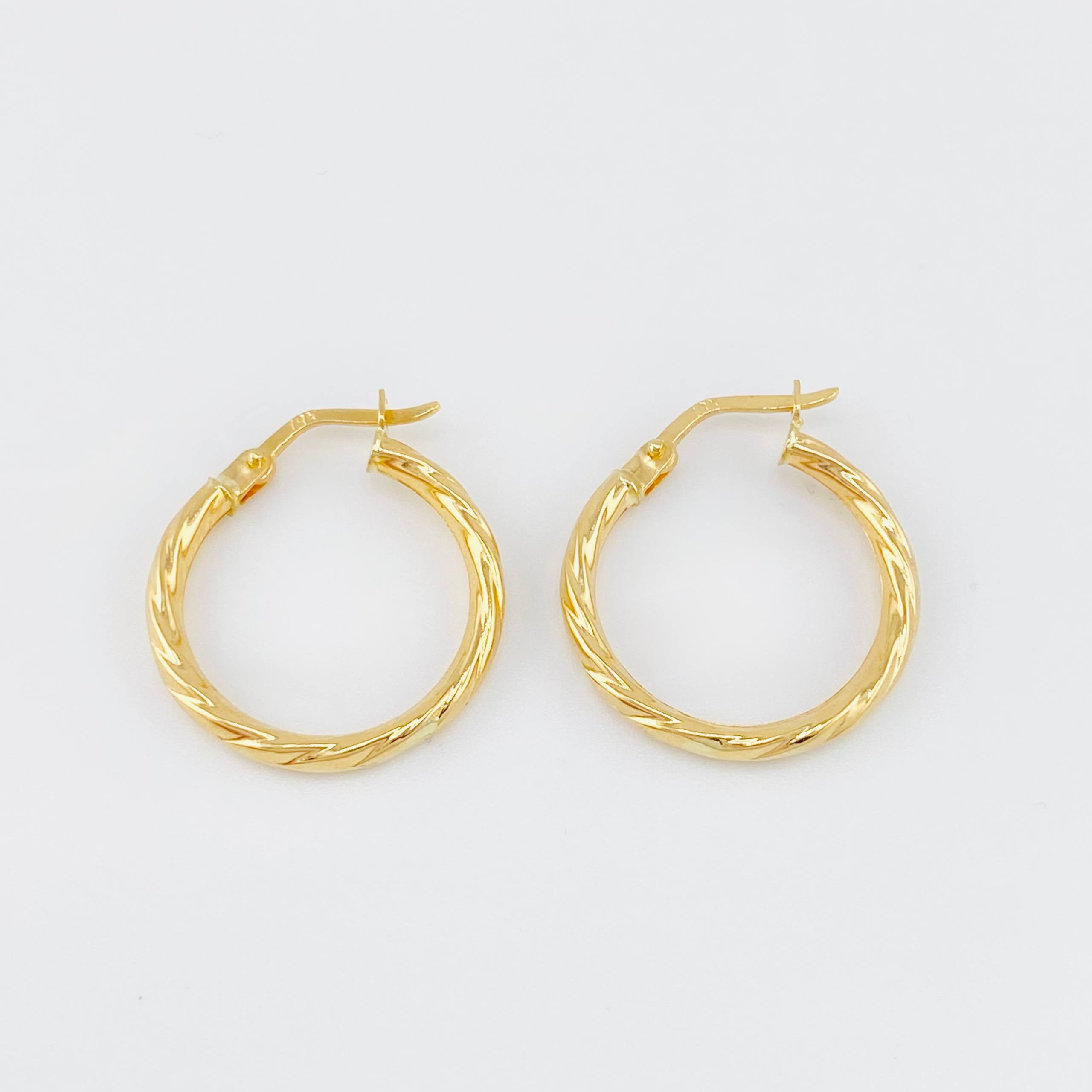 Candongas Mary 1.55gr / 1 in / Oro Amarillo 18K ©