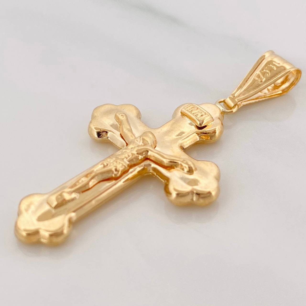Dije Cruz Cristo 1.85g / 1 1/2 in Oro Amarillo 18K