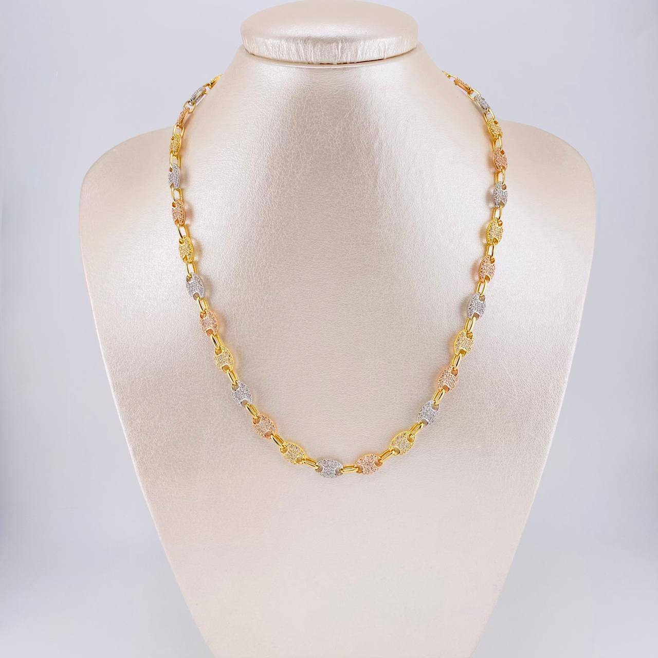 GC Chain 30g / 18 1/4 in / 7mm Three Golds 18K