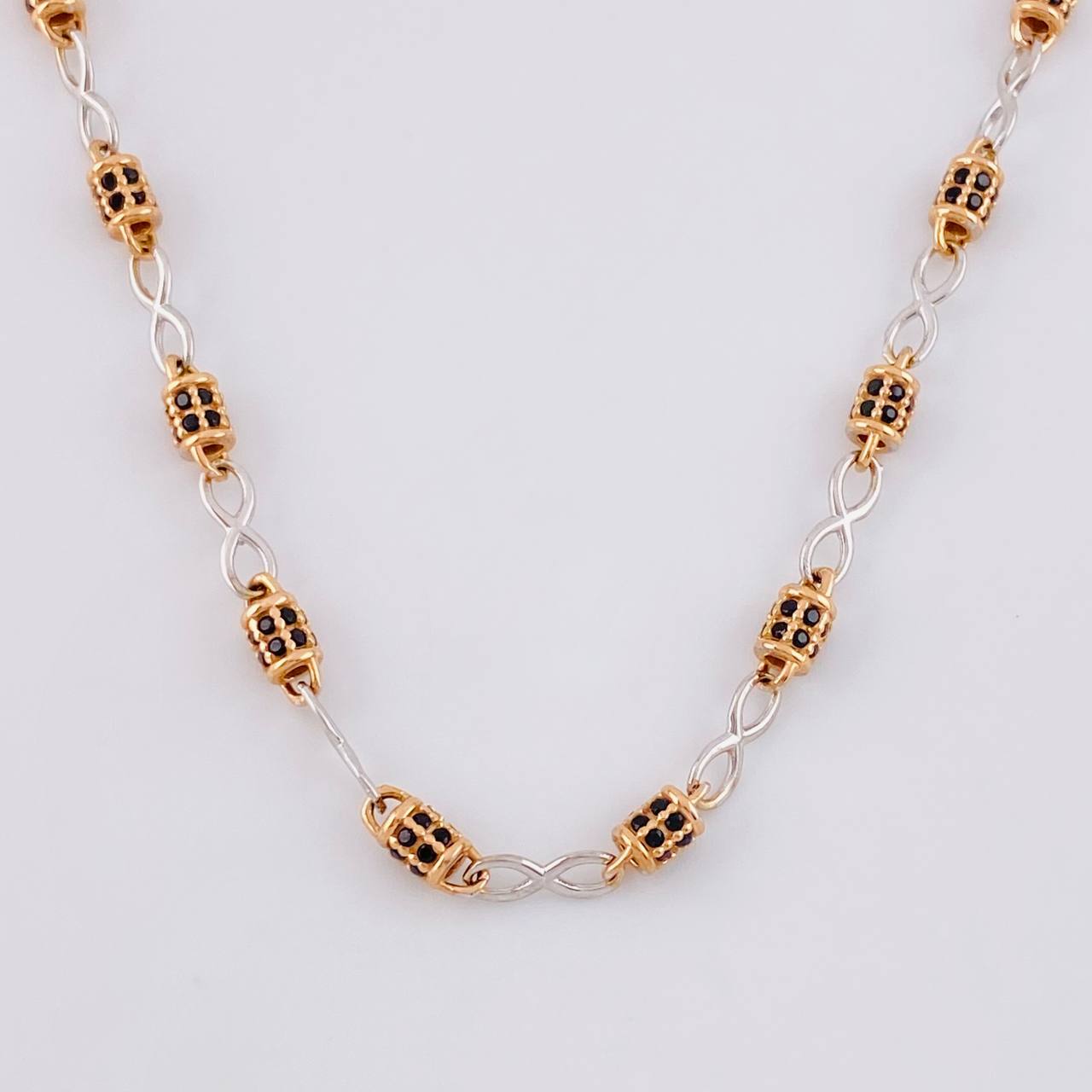 Rustic Infinity Barrel Chain 19.2g / 25 3/4 in / 3.4mm Two-Tone White and Rose Gold 18K