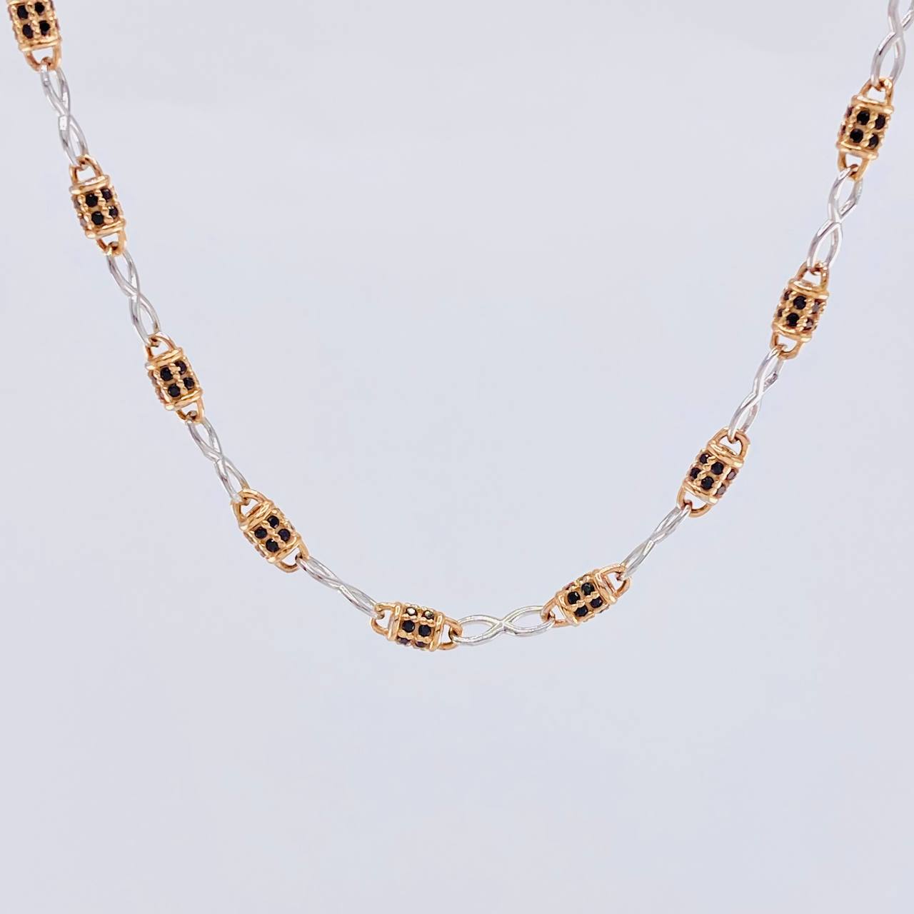 Rustic Infinity Barrel Chain 19.2g / 25 3/4 in / 3.4mm Two-Tone White and Rose Gold 18K