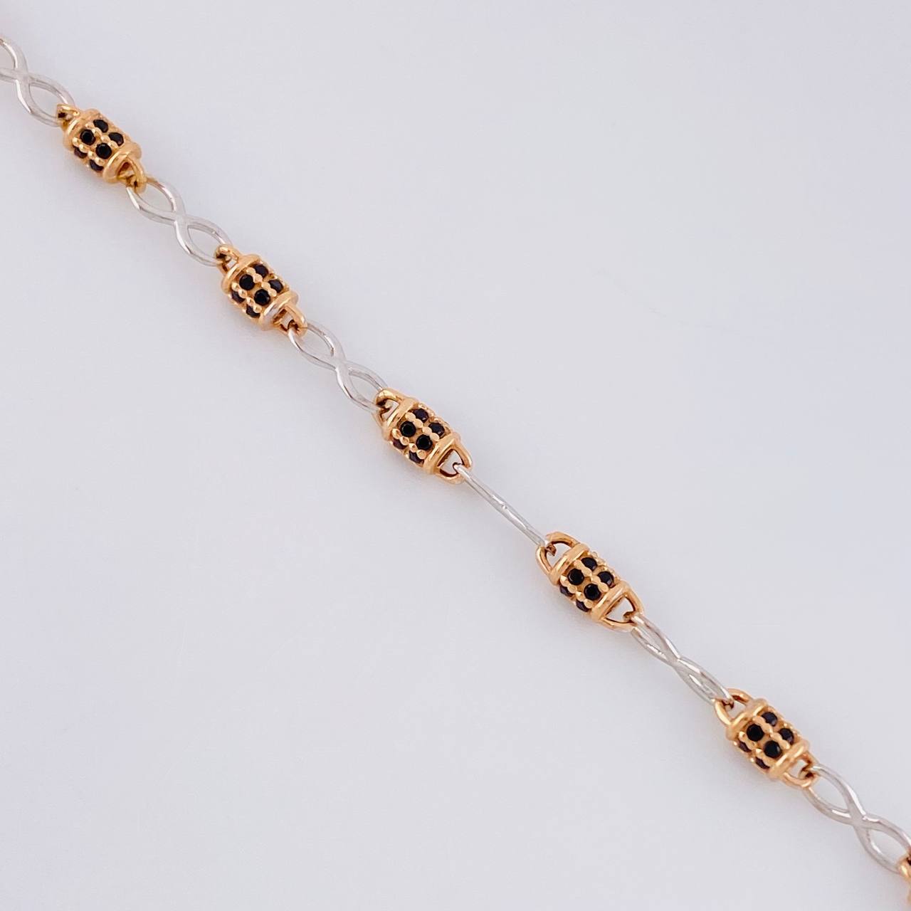 Rustic Infinity Barrel Chain 19.2g / 25 3/4 in / 3.4mm Two-Tone White and Rose Gold 18K