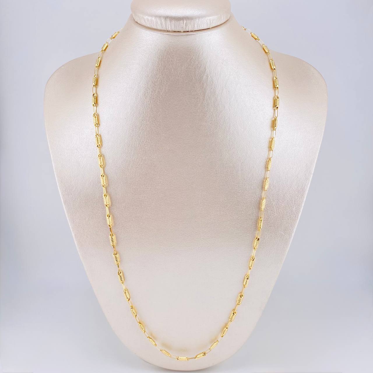 Cadena Rustica Tornillo 6.7g / 24 in / 3.3mm Oro Amarillo 18K