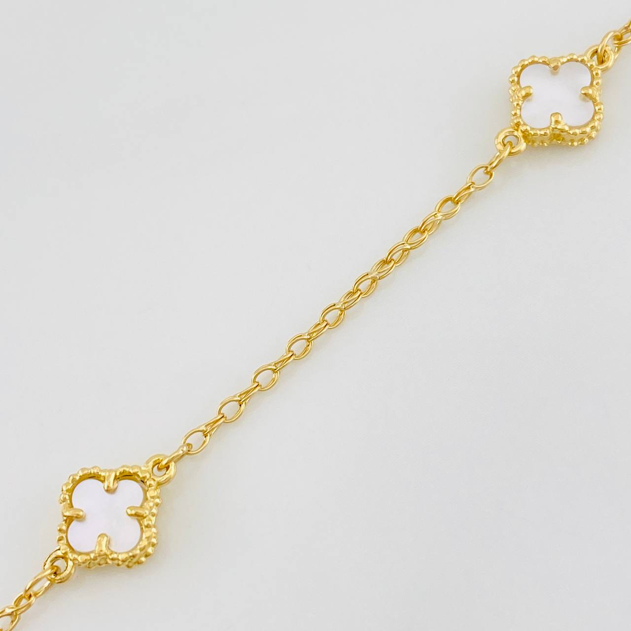 Pulso Rolo Trebol 2.85g / 7 in / 1.36mm Oro Amarillo 18K