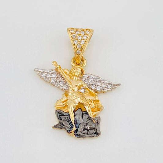 Pendant San Miguel Arcangel 3.4g / 1 in Three Golds 18K
