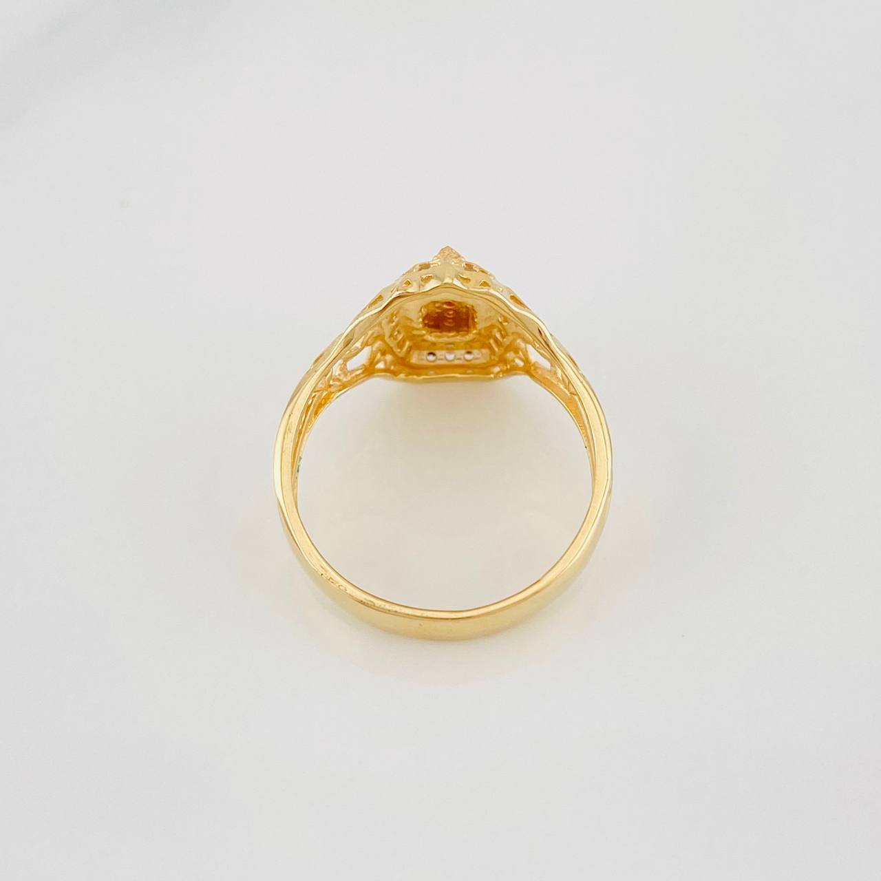 Virgin of Guadalupe Ring 3.5g / T6 3/4 Yellow Gold 18K