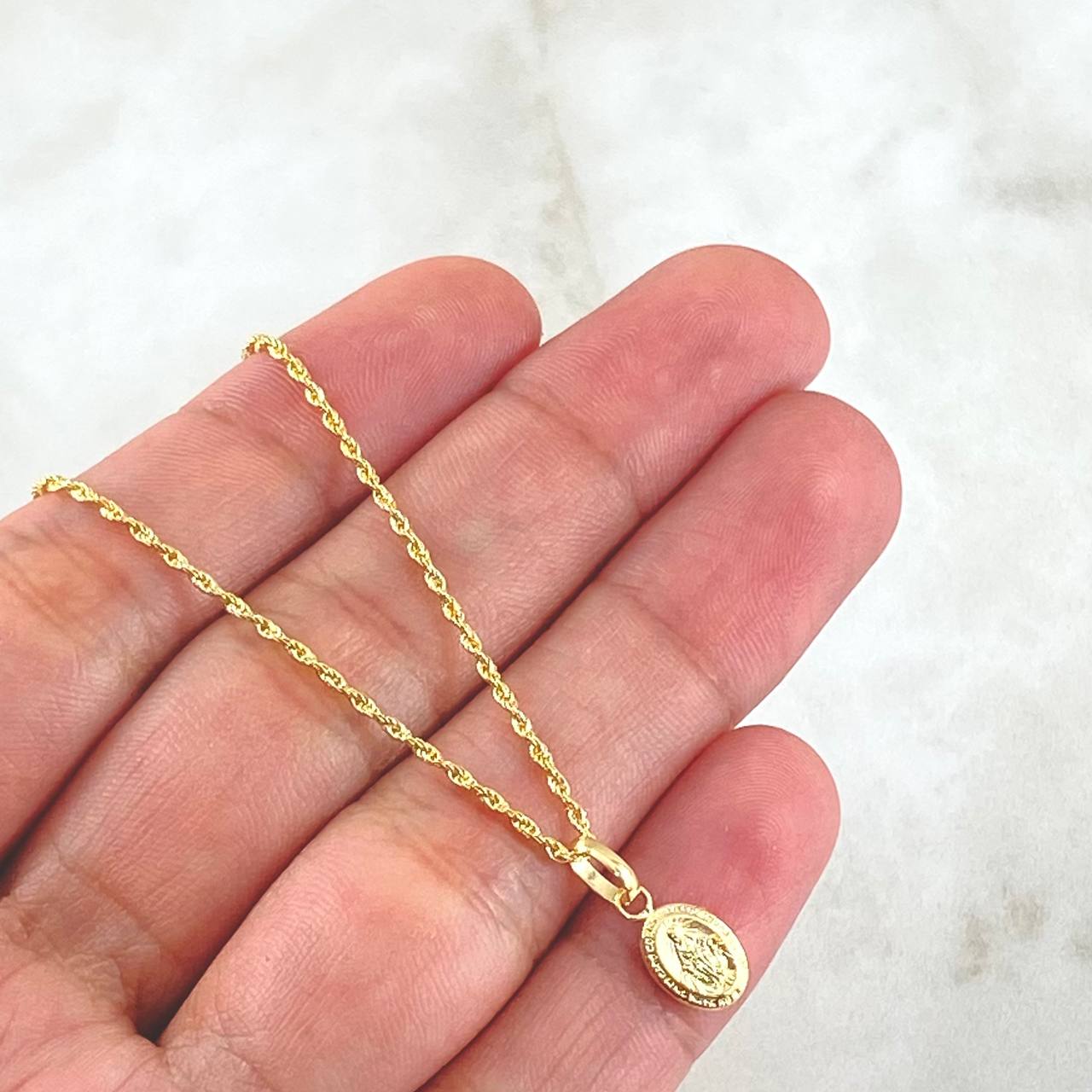 Set Cadena Lazo 0.95gr / 50cm / 1.2mm + Dije Virgen Milagrosa 0.35gr / 1.5cm / 1.3gr Oro Amarillo 18K (Oferta) ©