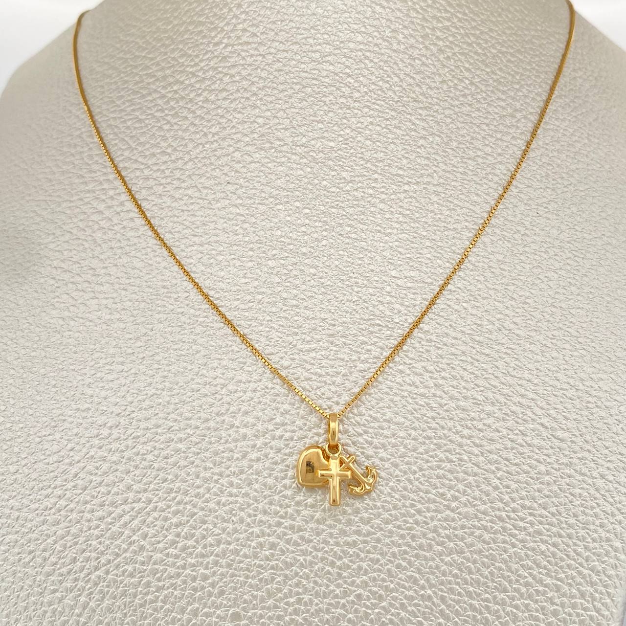 Venetian Chain and Pendant Set + Tres Gracias 1.45gr / 0.5mm Yellow Gold 18K &