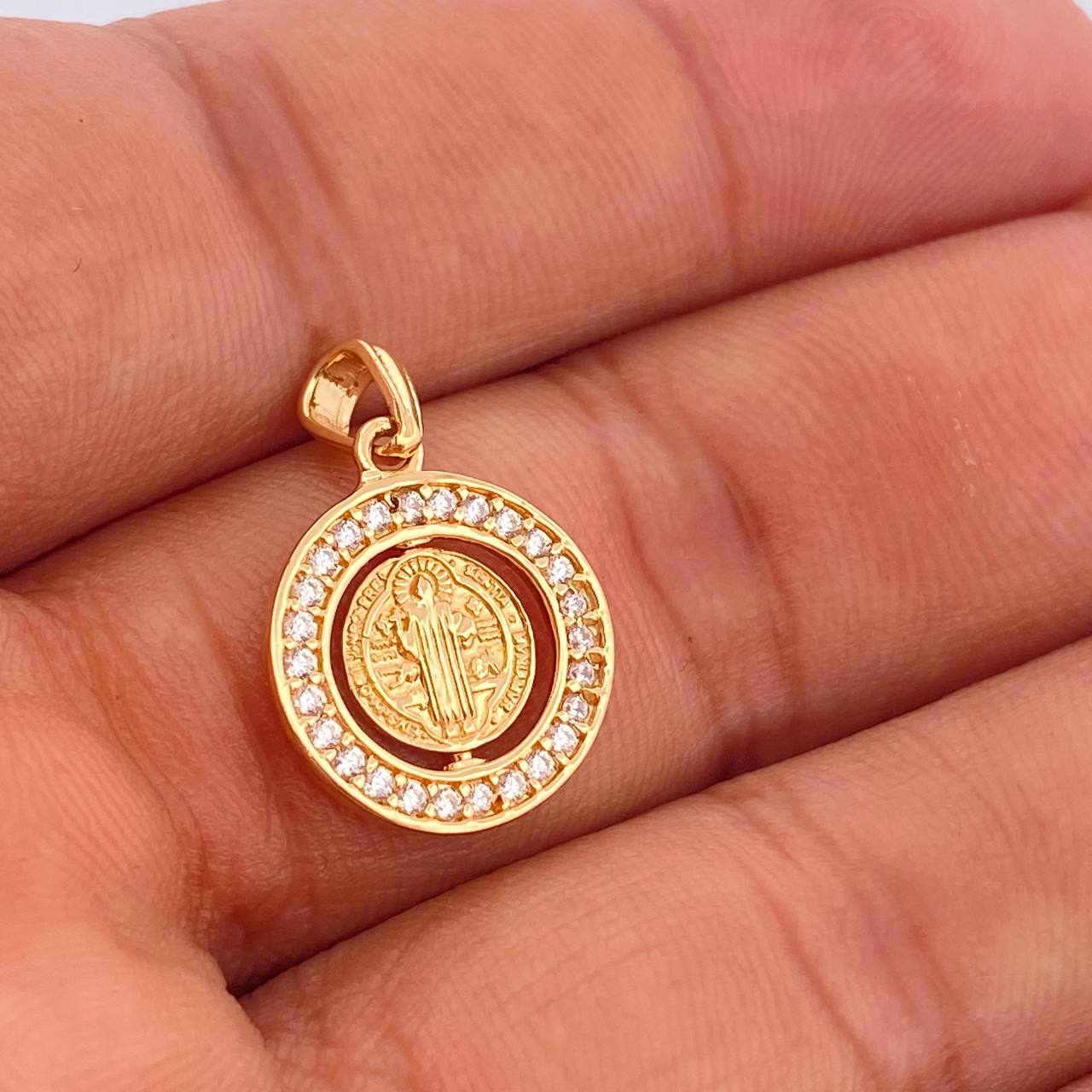 San Benito Pendant 1.9gr / 3/4 in / 18K Gold