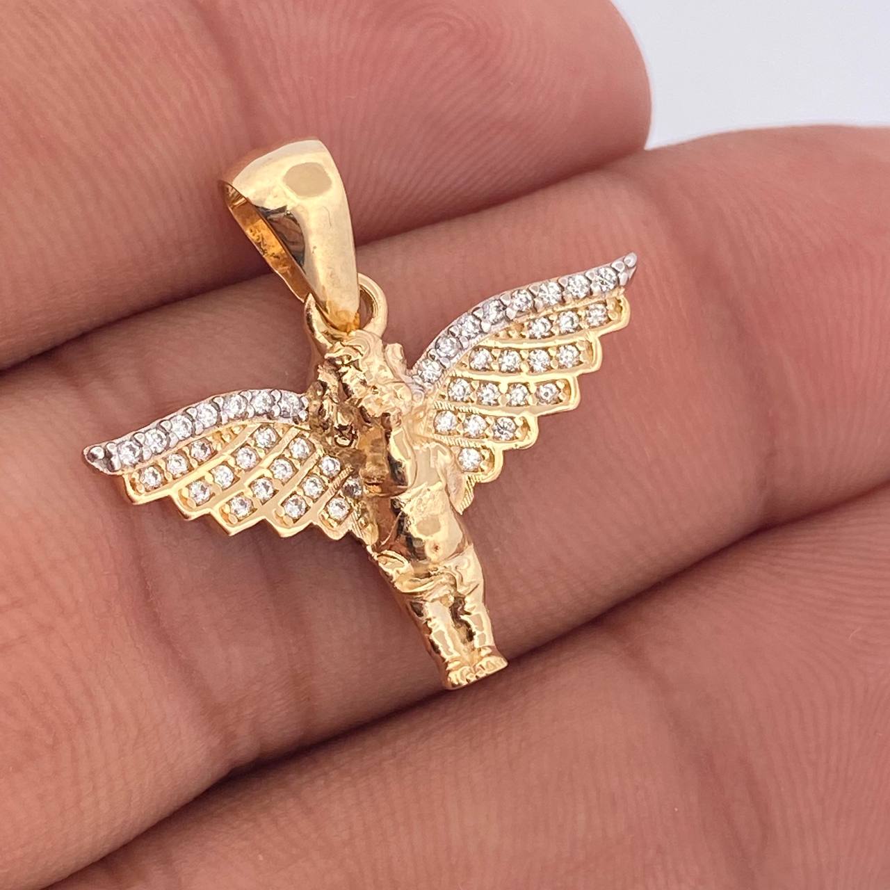 Angel Pendant 2.9gr / 1in / 18K Gold