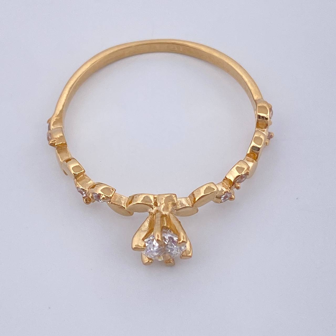 Anillo Solitario Hojas Intercaladas 1.7gr / T7 1/4 / Oro Amarillo 18K &