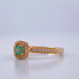 Square Halo Ring 2.25gr / Size 7 / 18K Yellow Gold &