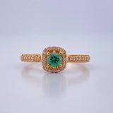 Square Halo Ring 2.25gr / Size 7 / 18K Yellow Gold &