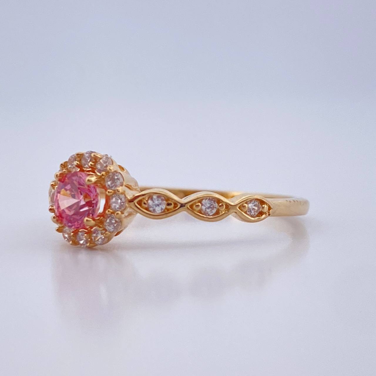 Anillo Solitario Halo Flor Ojos 1.85gr / T6 1/2 / Oro Amarillo 18K &
