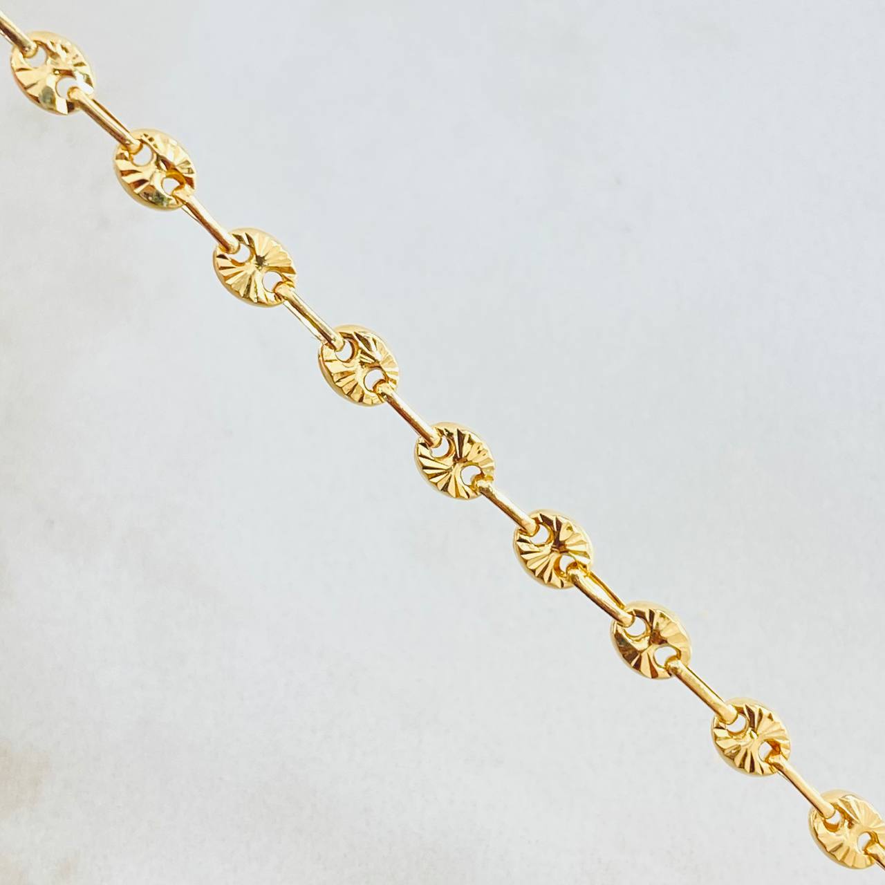 Cadena GC 5.6gr / 17 3/4 in / Oro Amarillo 18K ©