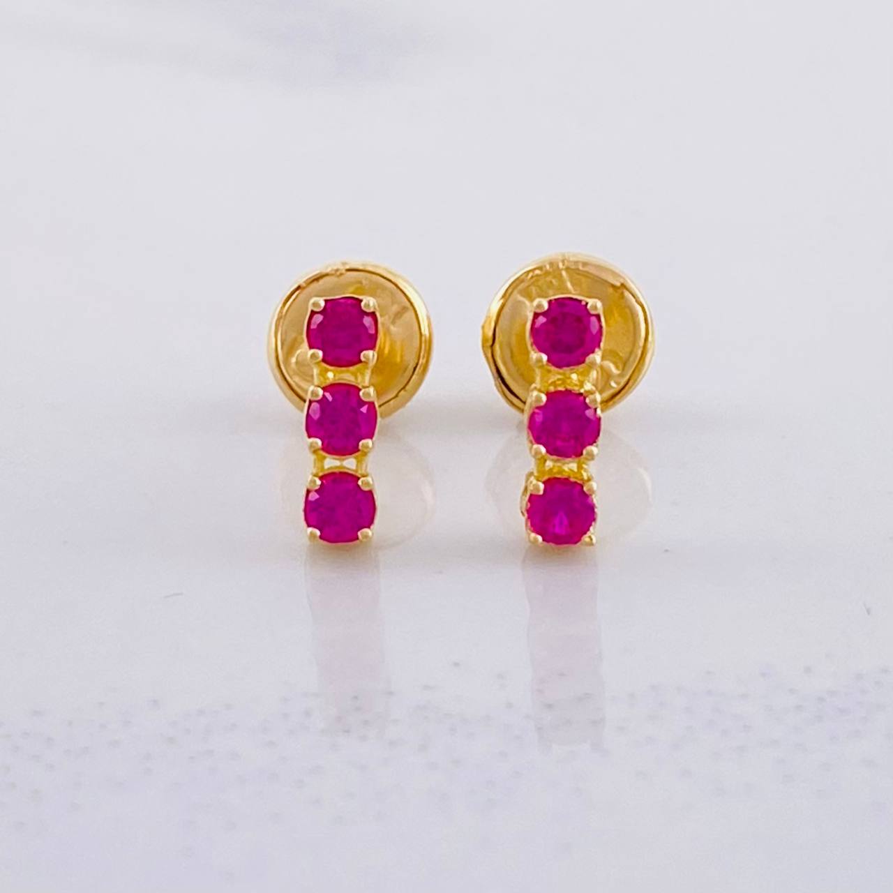 Topos Trio Chispas 0.95g / in / 0.8cm Oro Amarillo 18K
