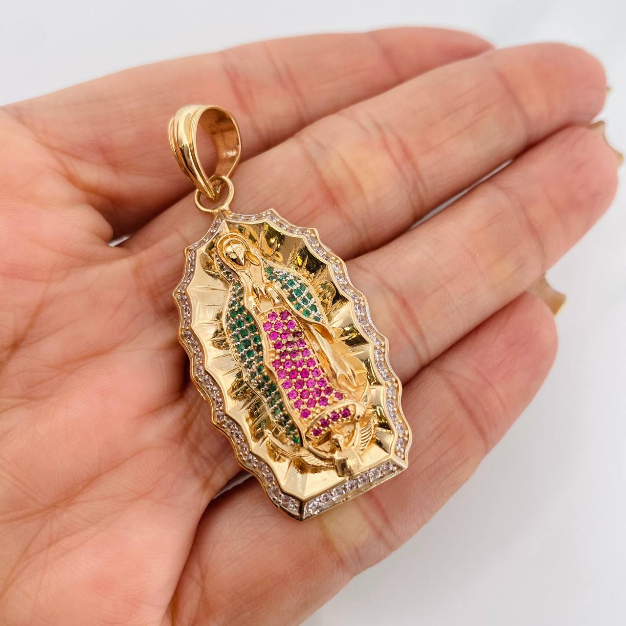 Pendant Virgin of Guadalupe 12.65g / 2 in Yellow Gold 18K