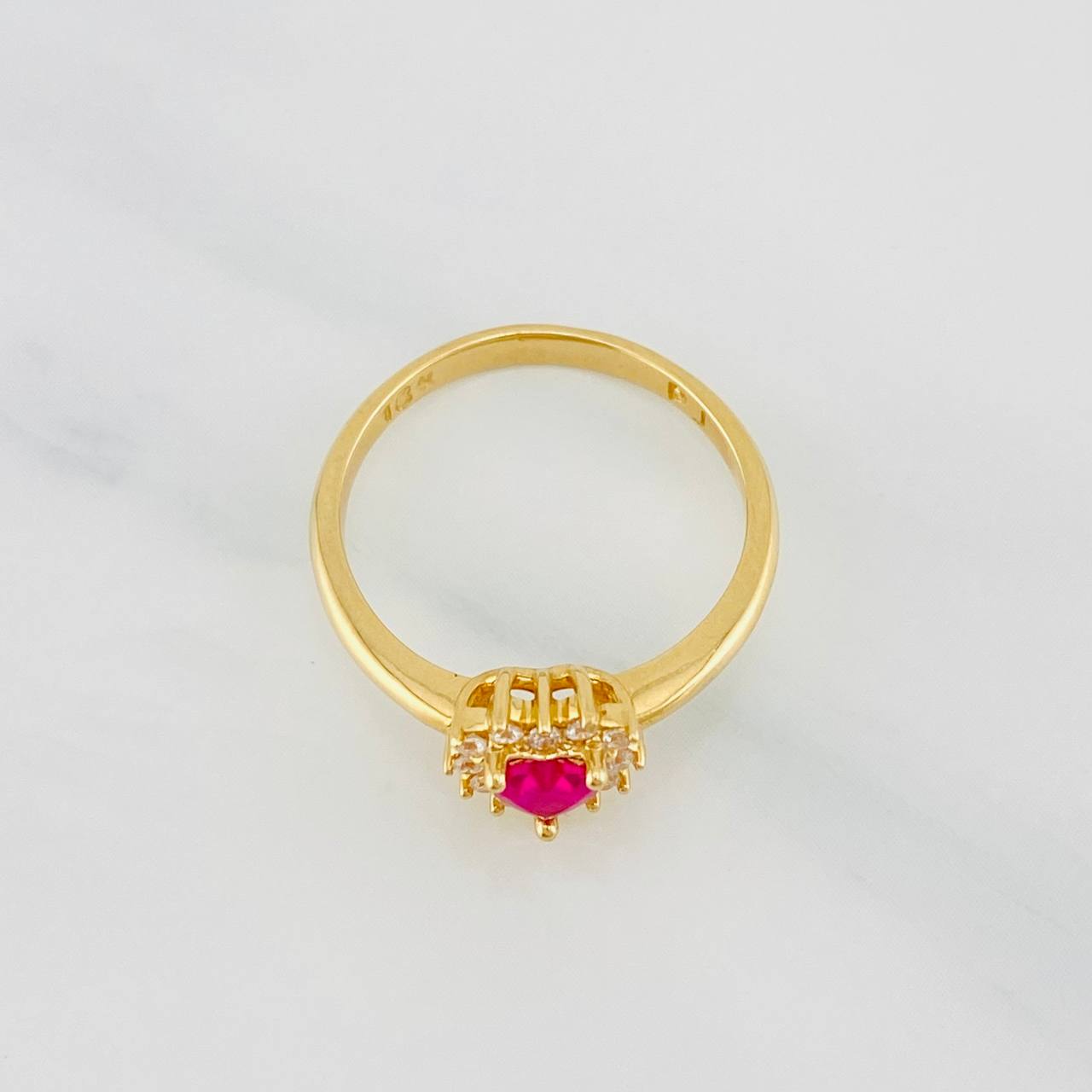 Anillo Halo Corazón 2.55g / T6 Oro Amarillo 18K