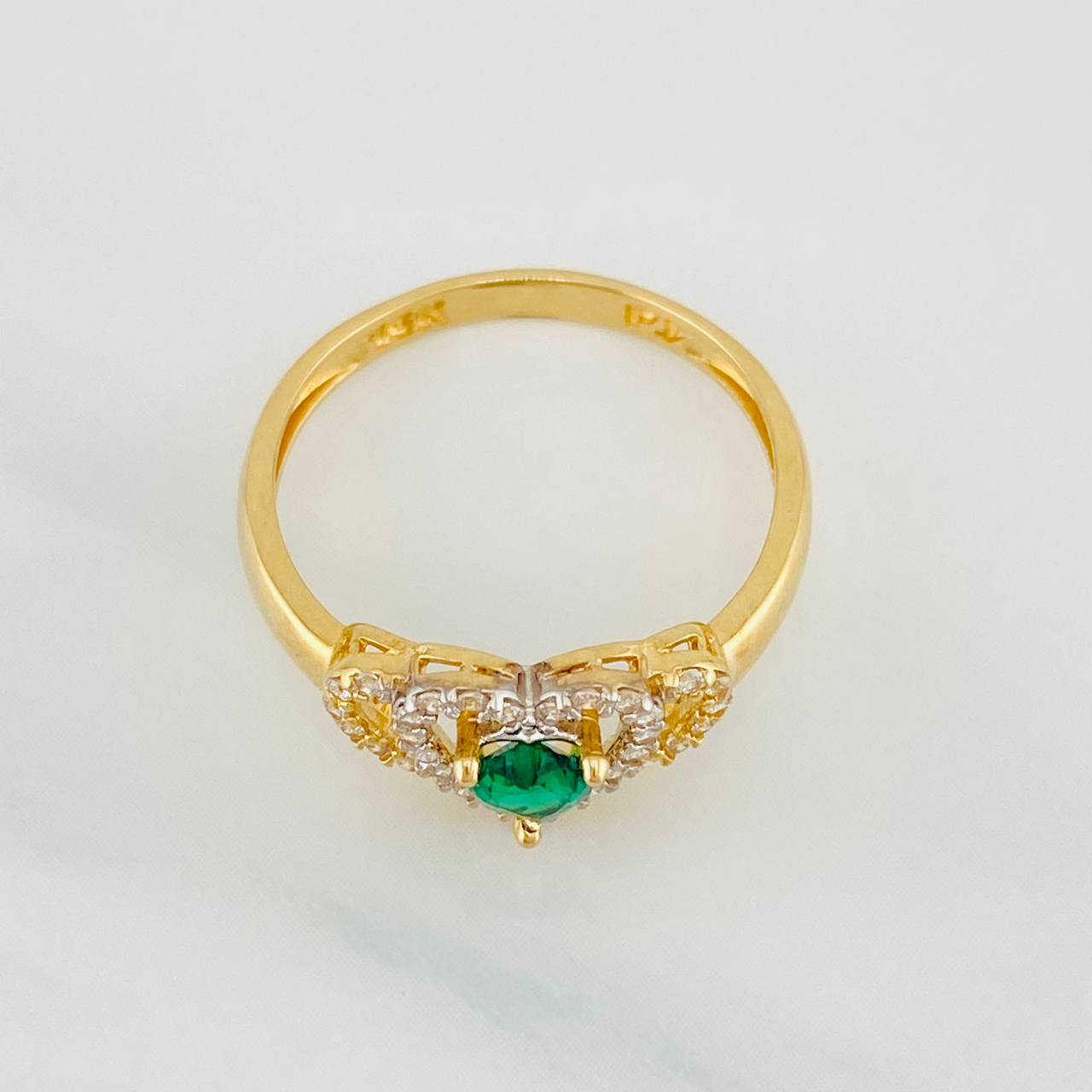 Anillo Halo Doble Corazón 2.3g / T7 Oro Amarillo 18K