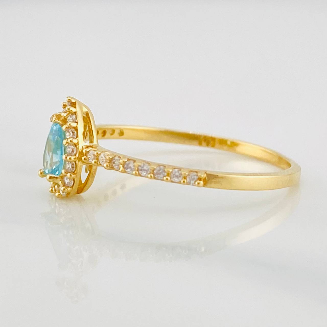 Anillo Halo Gota 1.45g / T7 Oro Amarillo 18K