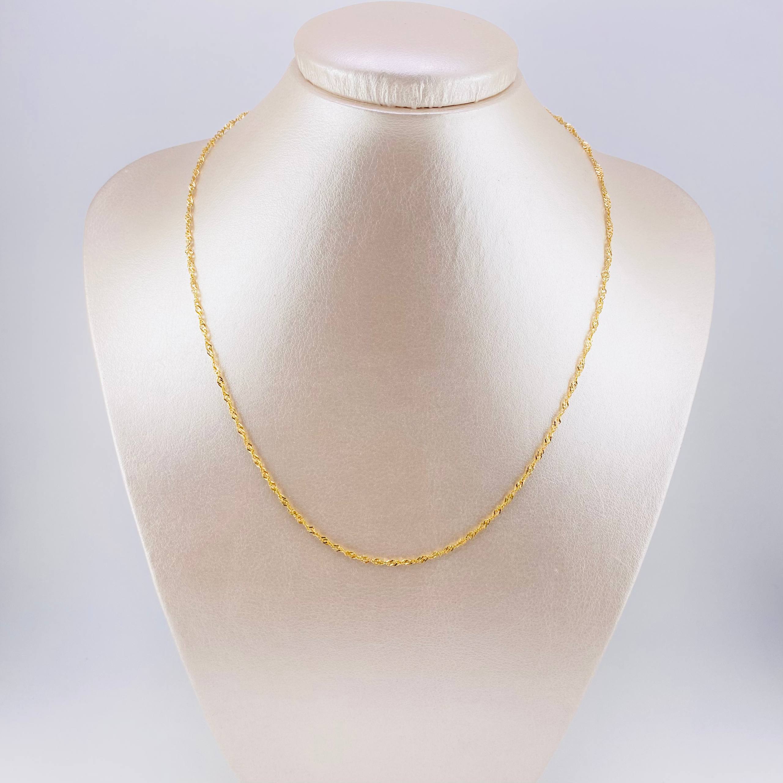 Cadena Singapur 1.5g / 17 3/4 in / 1.8mm Oro Amarillo 18K
