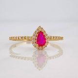 Tear Drop Ring 1.4g / Size 7 1/4 Yellow Gold 18K
