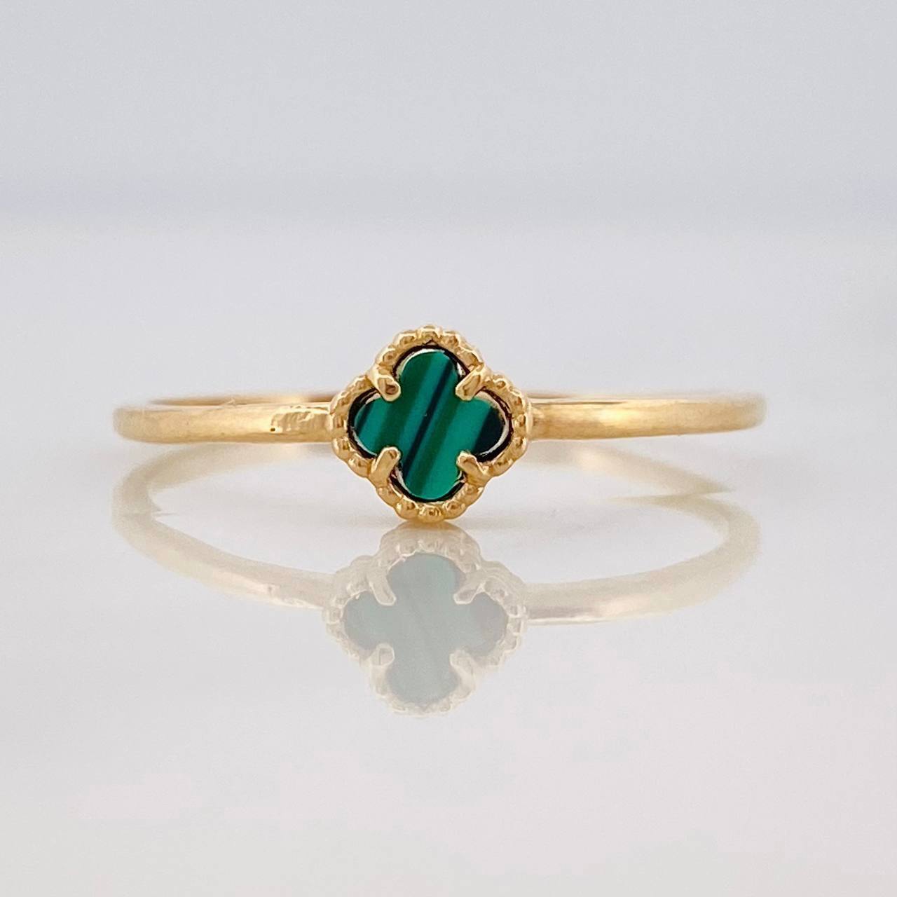 Clover Ring 1.2g / T7 1/2 Yellow Gold 18K