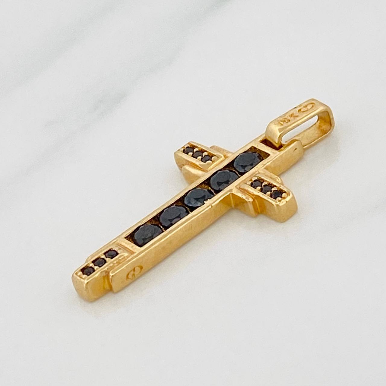Dije Cruz 1.75g / 1 in Oro Amarillo 18K