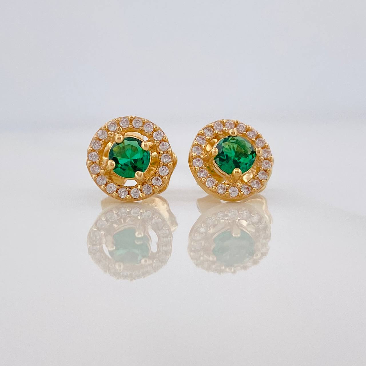 Topos Halo Circulo 2.3g / in / 8.3mm Oro Amarillo 18K