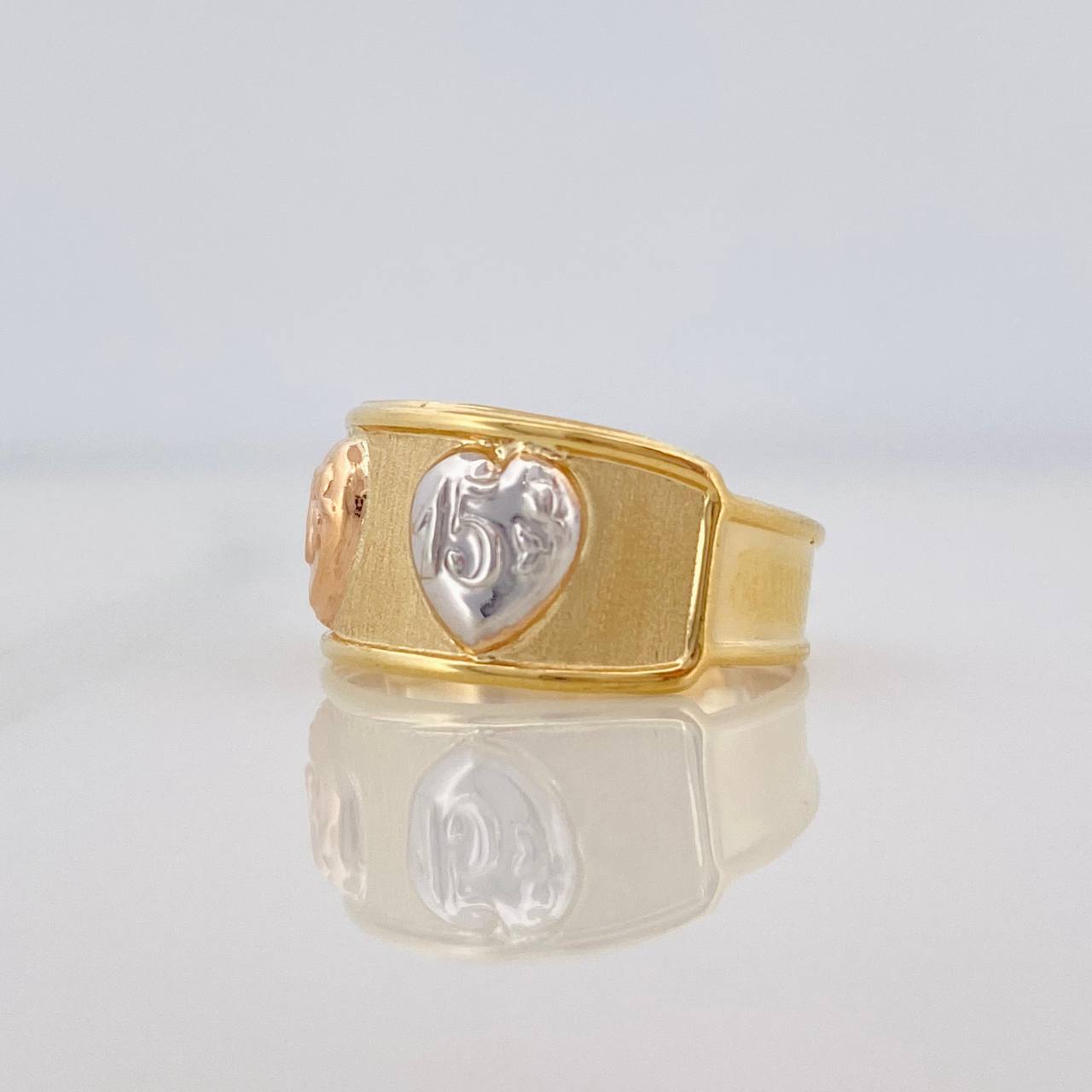 Anillo Corazones 15´s 1.75g / T5 3/4 Tres Oros 18K