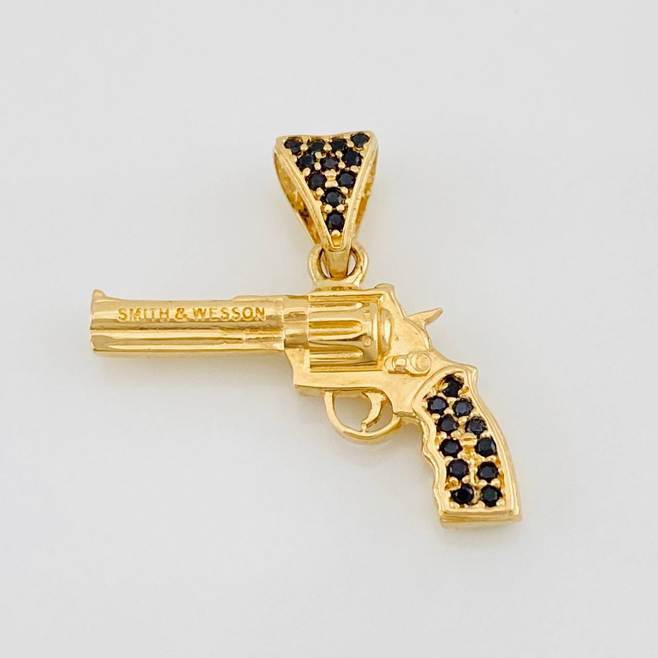 Dije Pistola 2.8g / 3/4 in Oro Amarillo 18K