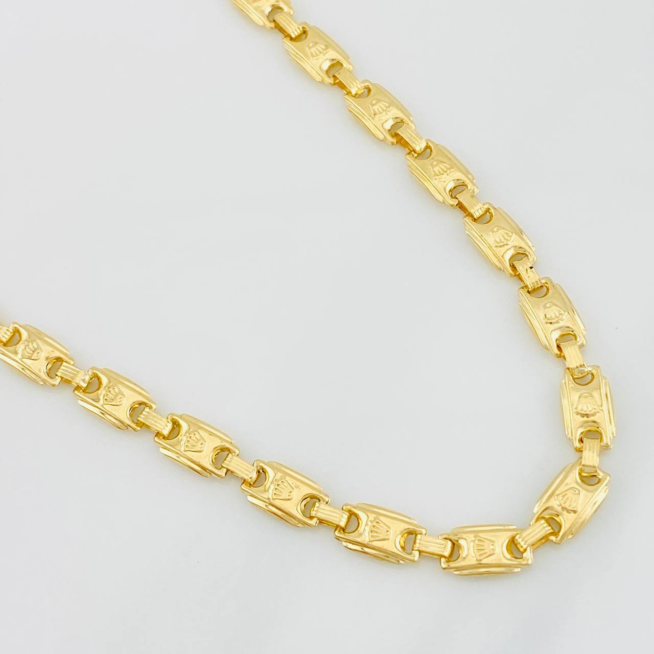 Cadena Cadena Rustica Corona 18.95g / 24 in / 5.7mm Oro Amarillo 18K