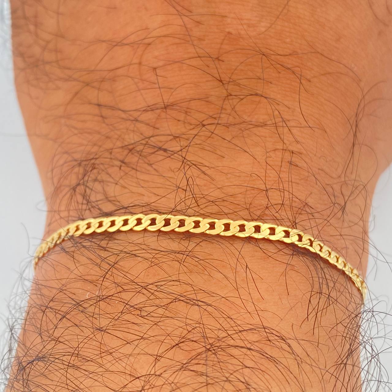 Pulso Cubano 2.85gr / 7 3/4 in / 4mm Oro Amarillo +1 18K $