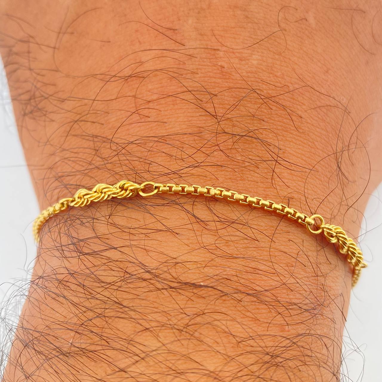 Pulso Lazo Veneciana 2.4gr / 7 1/2 in / 2mm Oro Amarillo +3 18K $