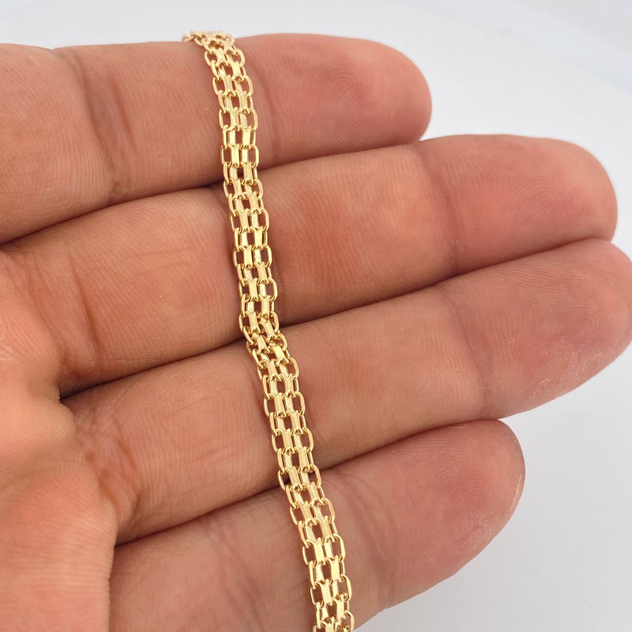 Pulso Chino 3.85gr / 8 in / 4mm Oro Amarillo +1 18K $