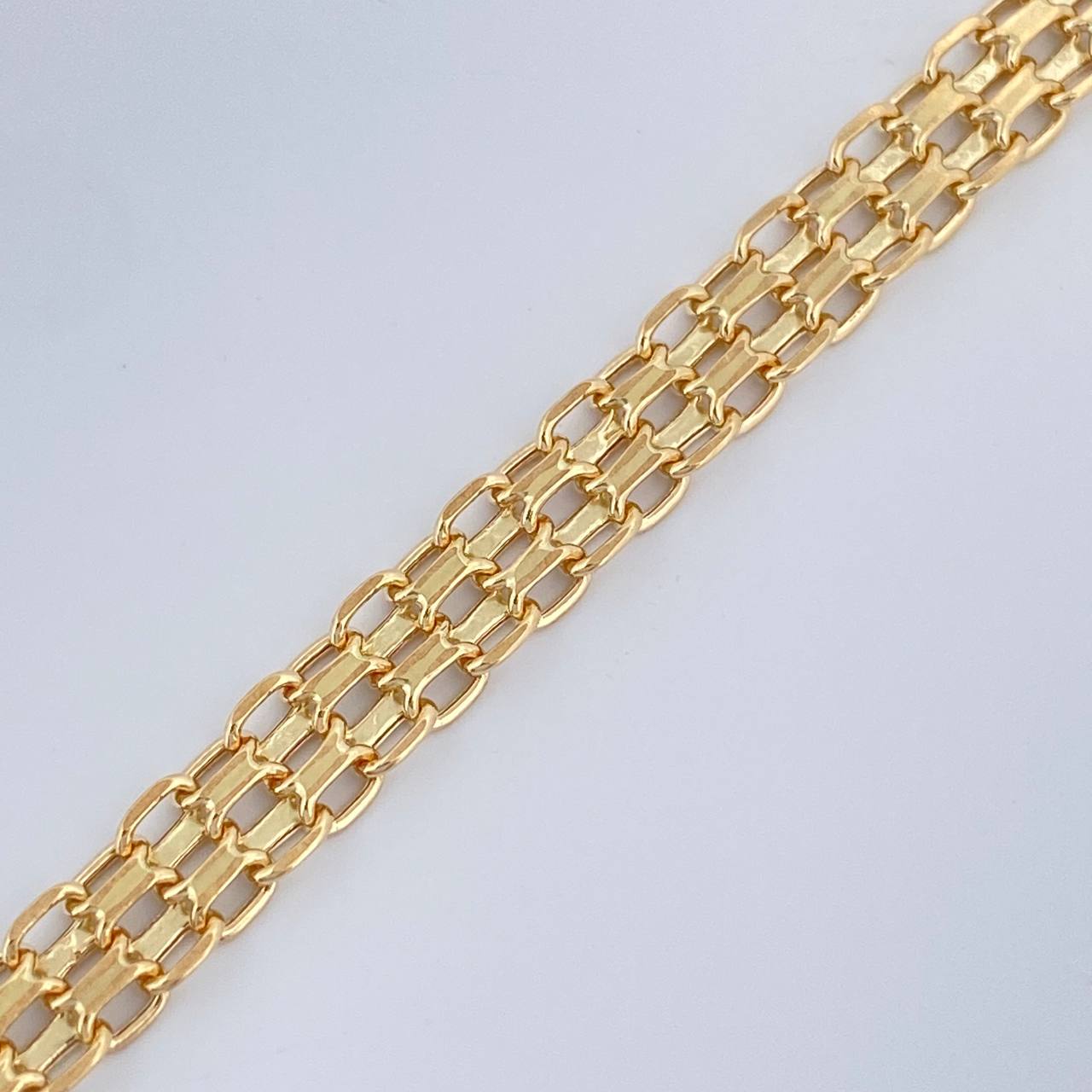 Pulso Chino 3.85gr / 8 in / 4mm Oro Amarillo +1 18K $