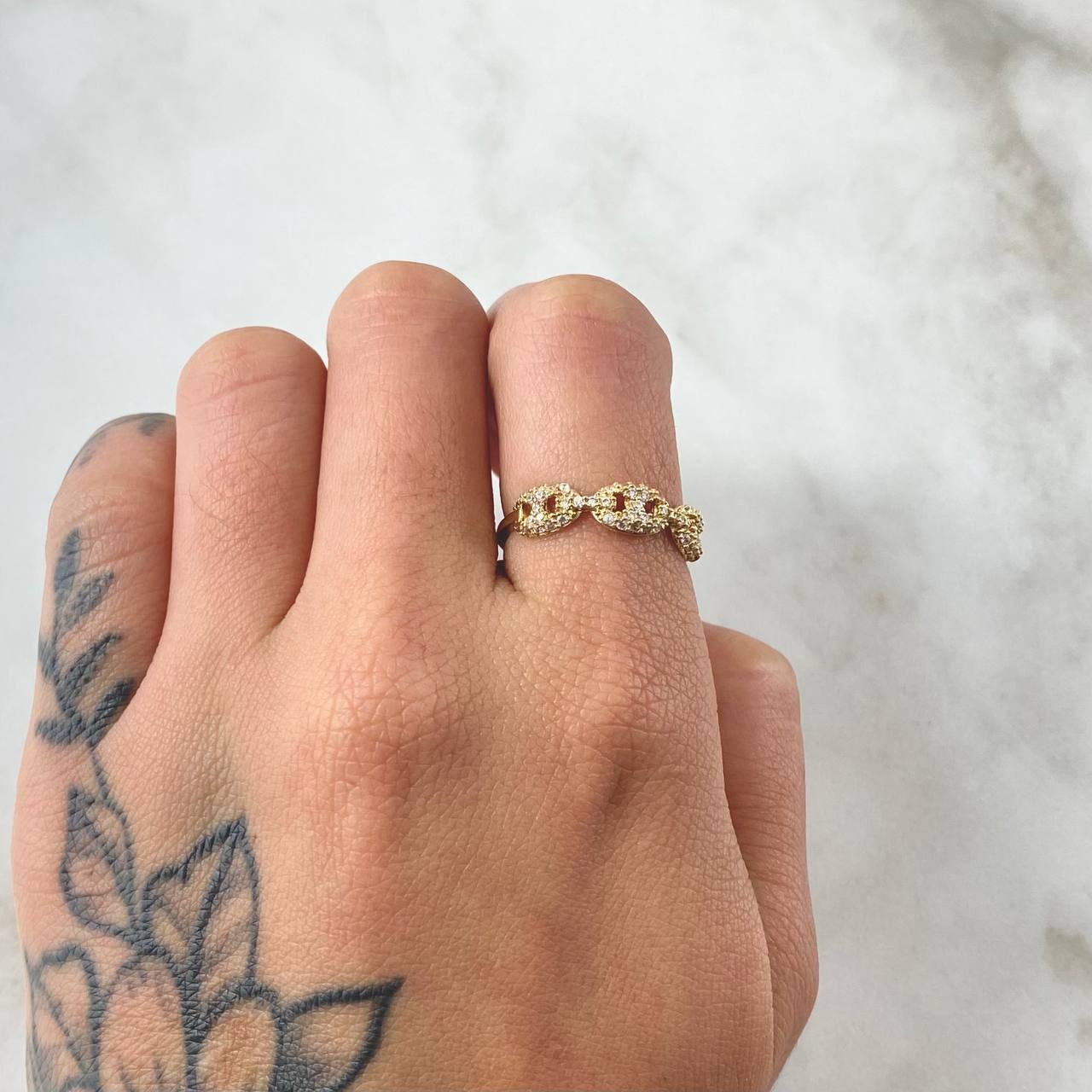 GC Dense Ring 1.9gr / Size 6 3/4 / 18K Gold *