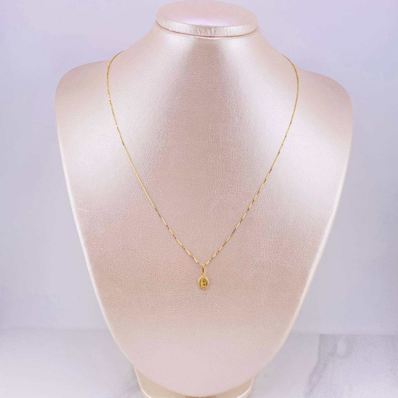 Venetian Chain Set + Virgin of Guadalupe Pendant / 1.35g / 18 in Yellow Gold 18K