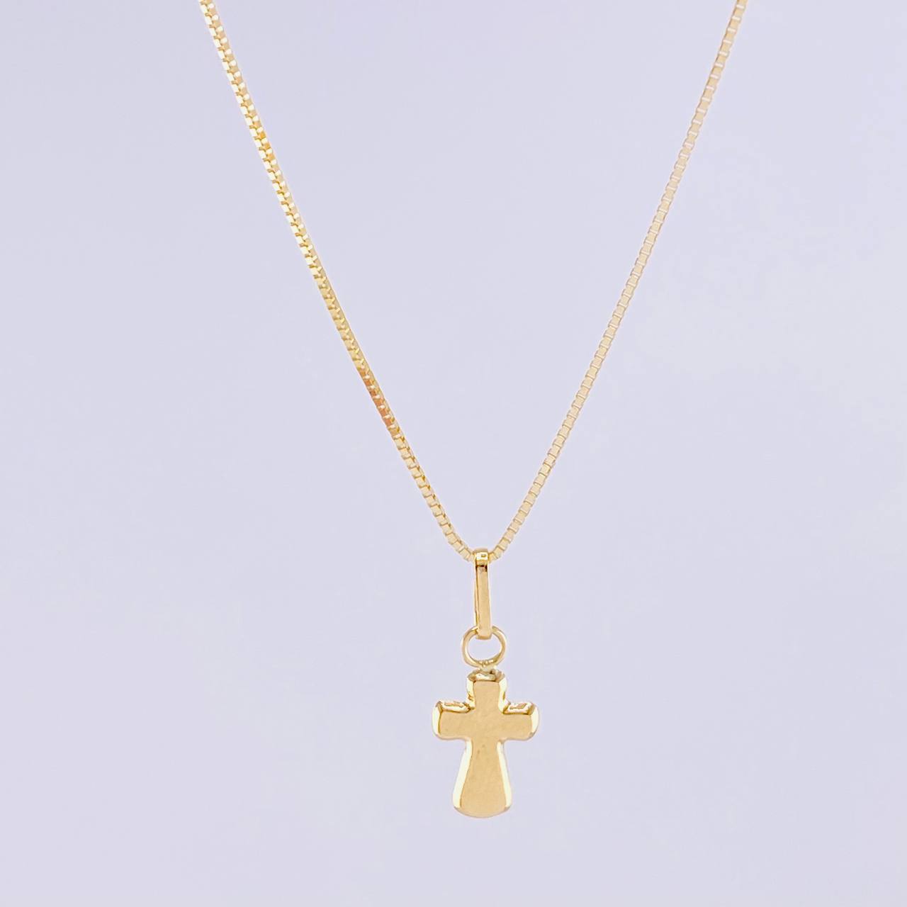 Set Cadena Veneciana + Dije Cruz Puntas Curvas / 1.35g / 18 in Oro Amarillo 18K
