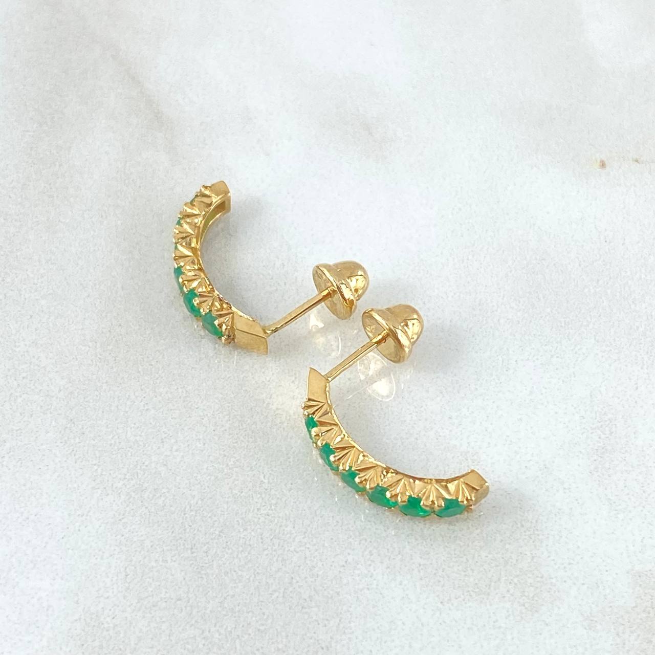 Topos Carril Curvo 2.35gr / 1.7cm / Esmeraldas 80pts Oro Amarillo 18K (Joya) ©