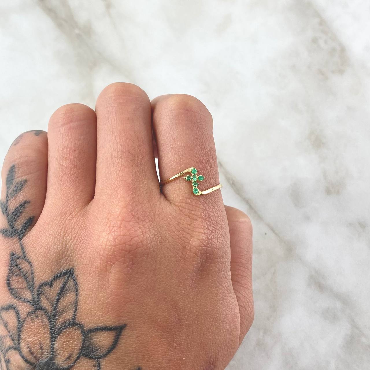 Cross Ring 1.15gr / T7 1/4 / Emeralds 12pts Yellow Gold 18K (Jewel) ©