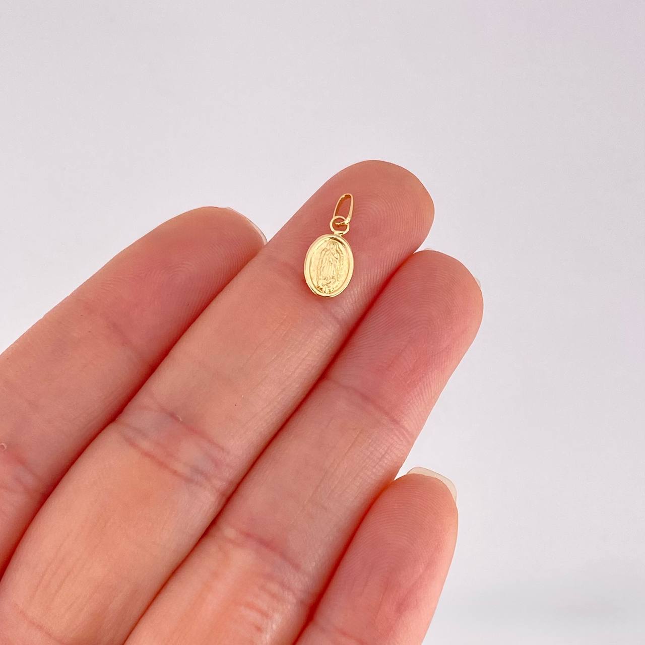 Dije Virgen de Guadalupe 0.2g / 1/2 in Oro Amarillo 18K