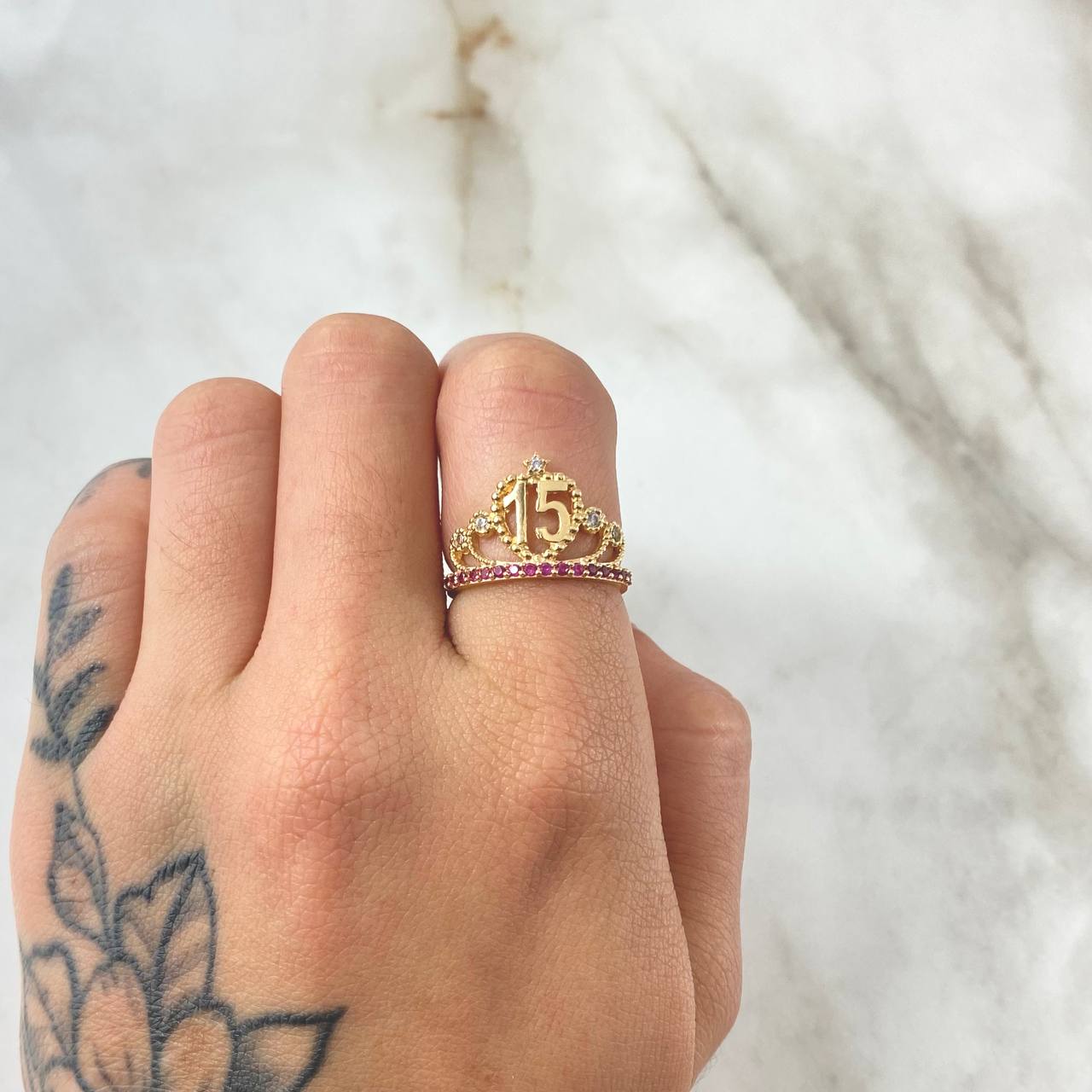 Ring 15s Starred Crown 2.85gr / Size 5 / 18K Gold *