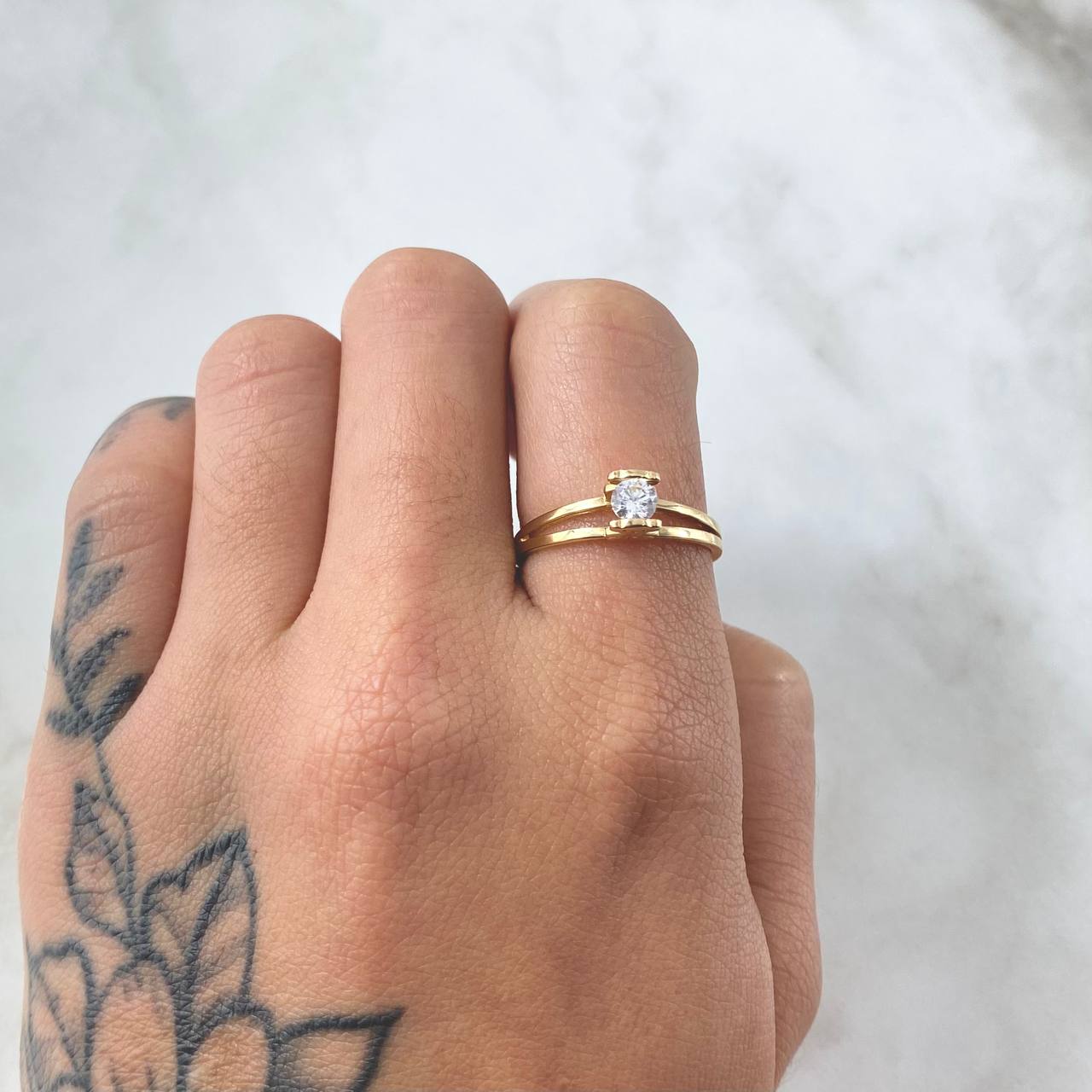 Solitaire Ring Bear TS 2.55gr / Size 7 / 18K Gold