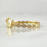 Eye Crown Ring 1.5gr / Size 7 1/4 / 18K Gold