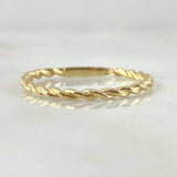 Braided Ring 1.2gr / Size 7 / 18K Gold *