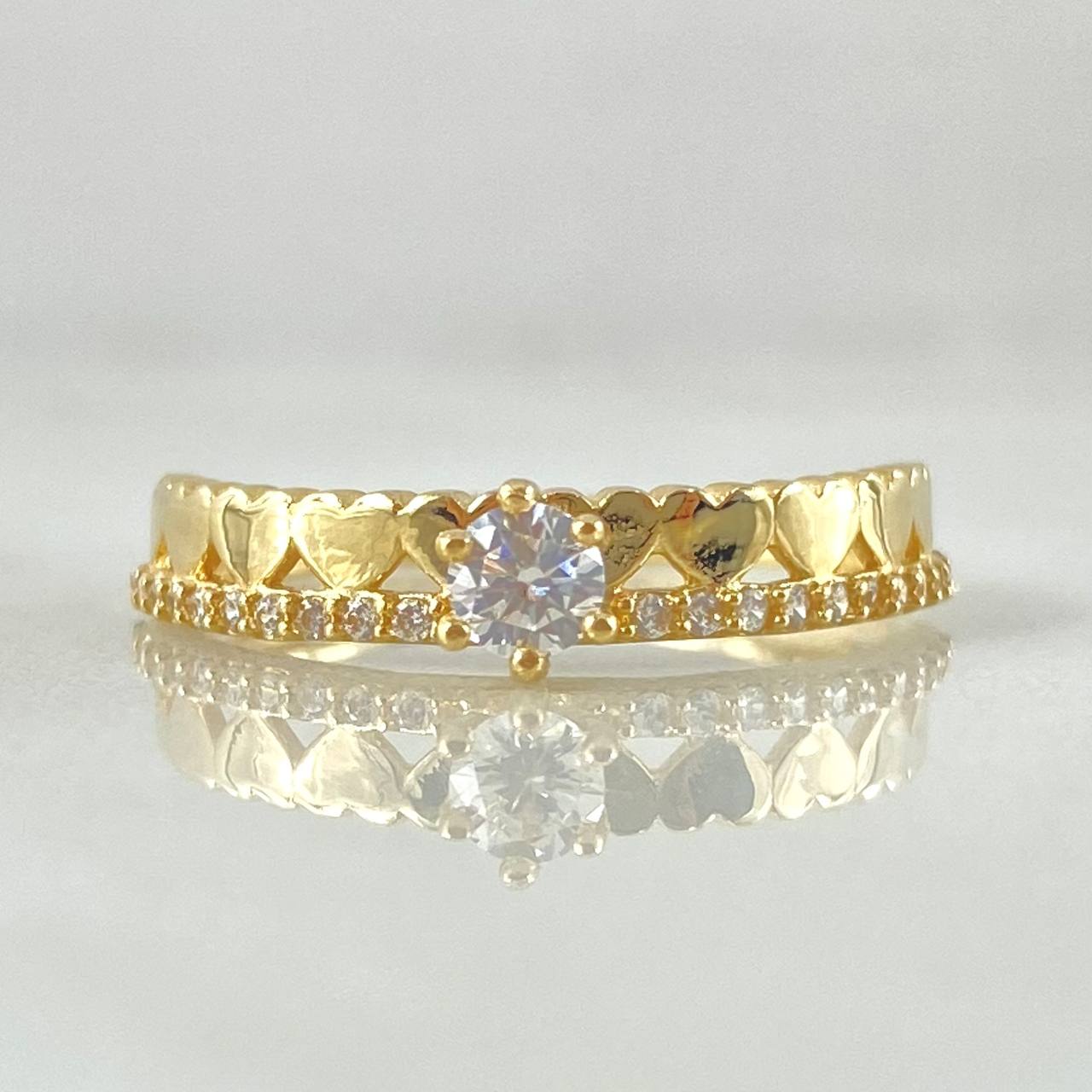 Anillo Solitario Carril Corazones 1.9gr / T6 3/4 / Oro Amarillo 18K *