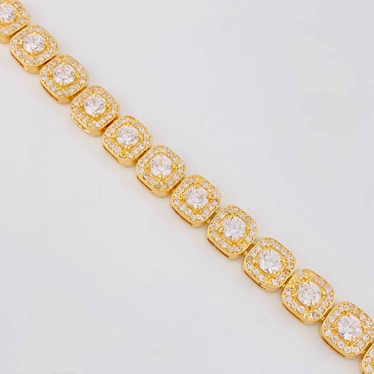 Cadena Tenis 51.45g / 17 in / 8mm Oro Amarillo 18K