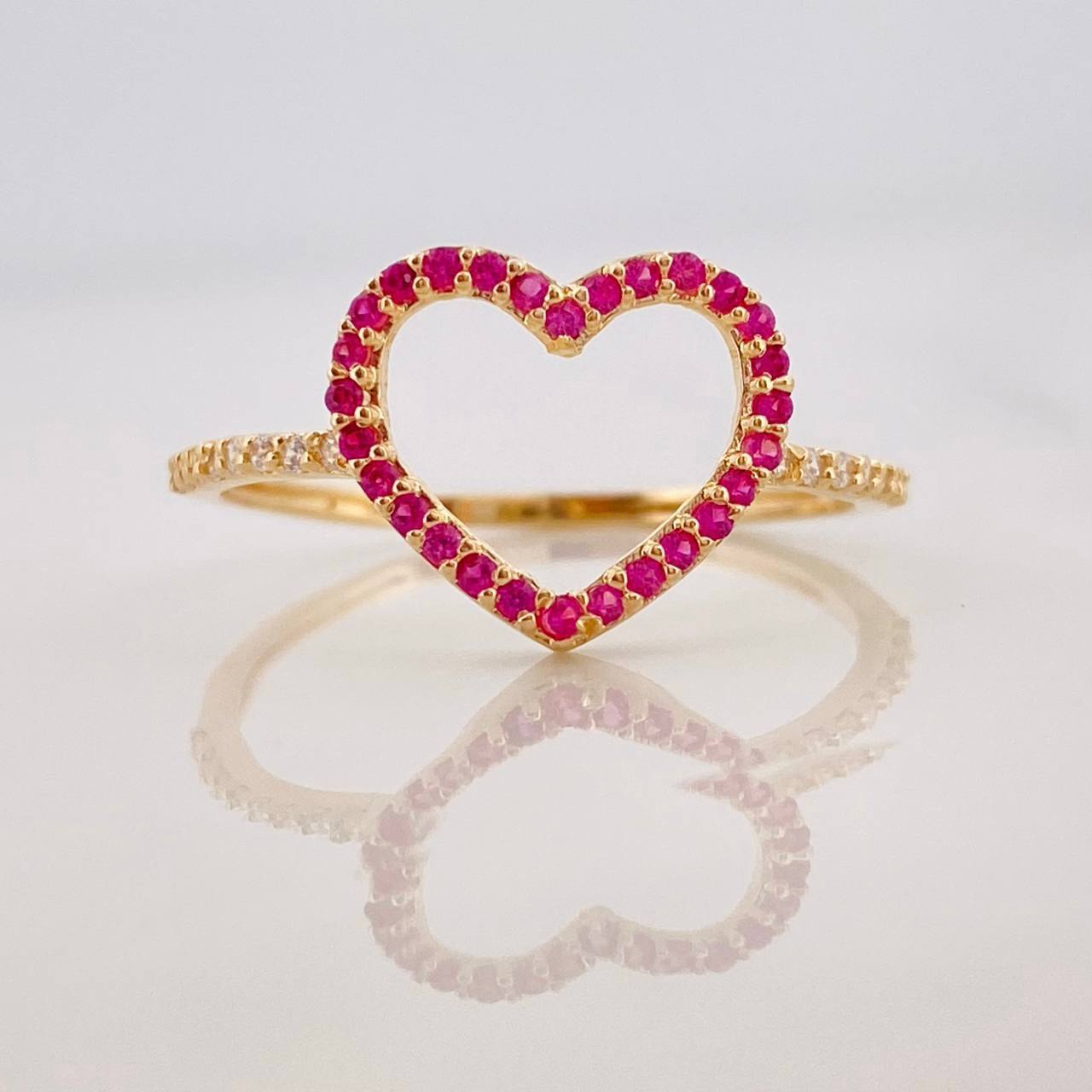 Heart Ring 1.5g / Size 7 3/4 Yellow Gold 18K